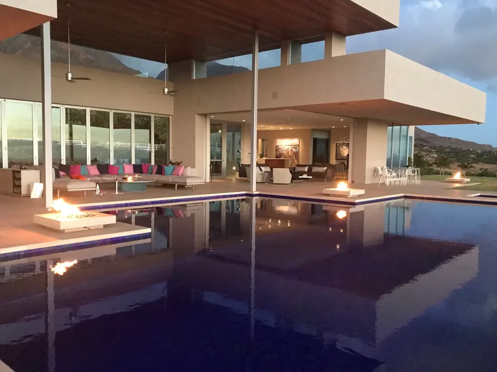 fire-table_Copy of Maui vacation home halo low 36 1